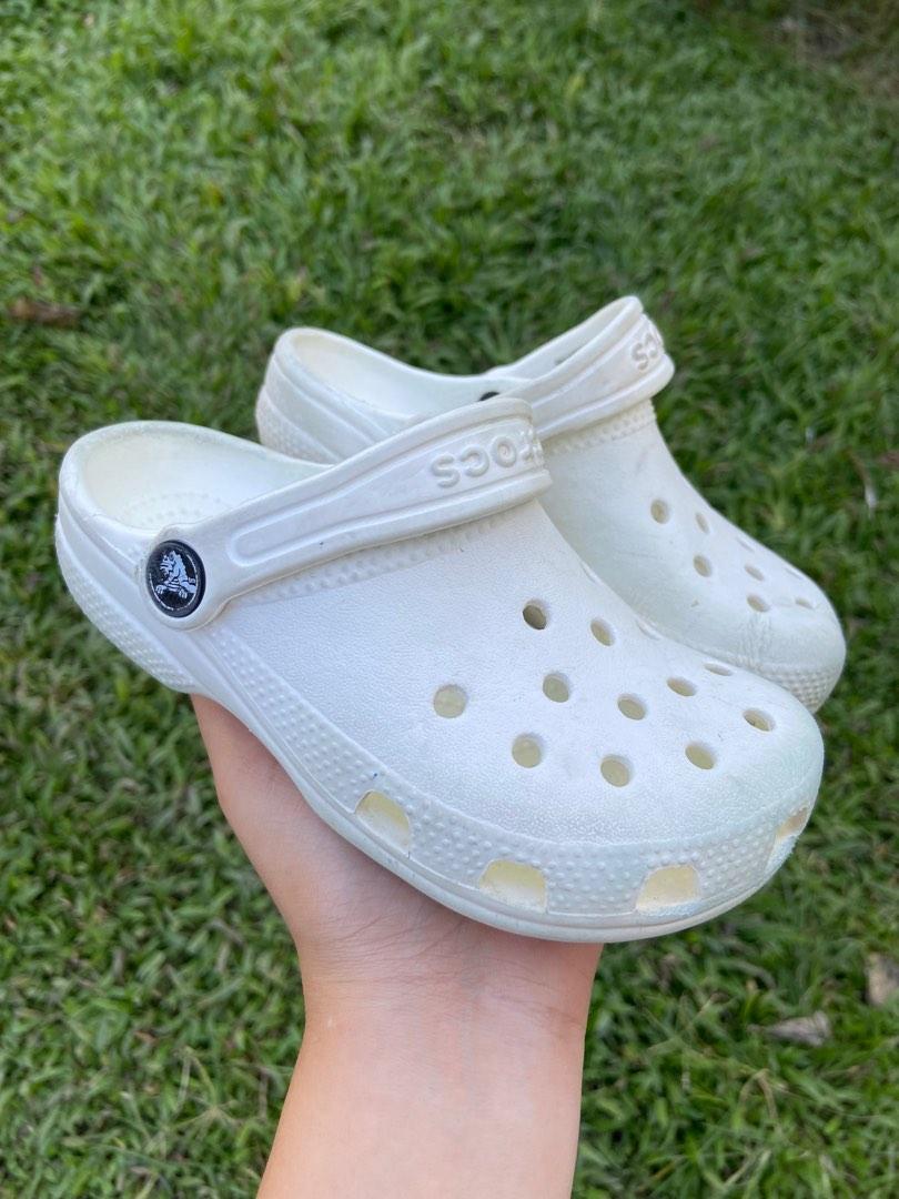Original crocs kids, Women's Fashion, Footwear, Slippers and slides on  Carousell