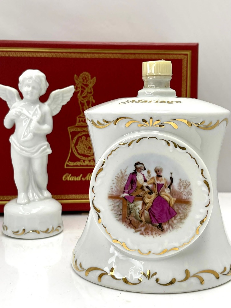 Otard Cognac Mariage Ceramic bottle 700ml 金像白瓷樽Mariage 干邑