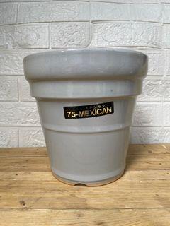 Pot