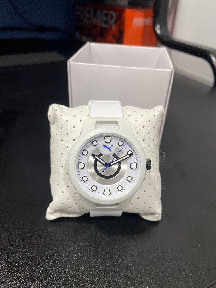 Puma white watch outlet