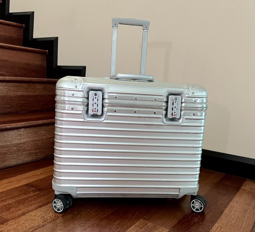 Rimowa topas pilot shop multiwheel