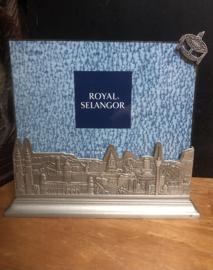 Royal Selangor Pewter 'Malaysia Landmark Photoframe', Furniture & Home