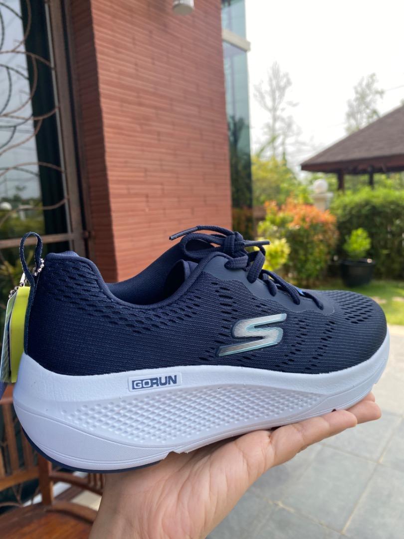 Brand new Skechers Running Shoes to let go