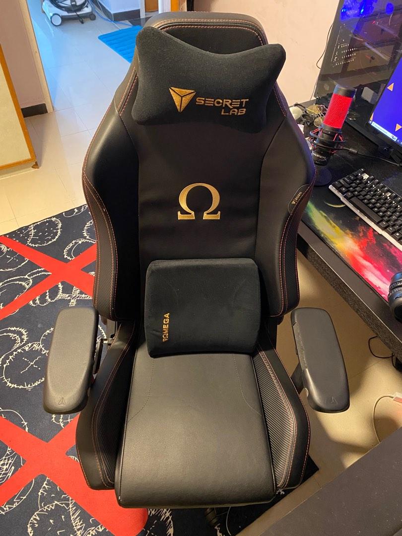 Secretlab omega w/ pillows , Furniture & Home Living, Furniture, Chairs on Carousell