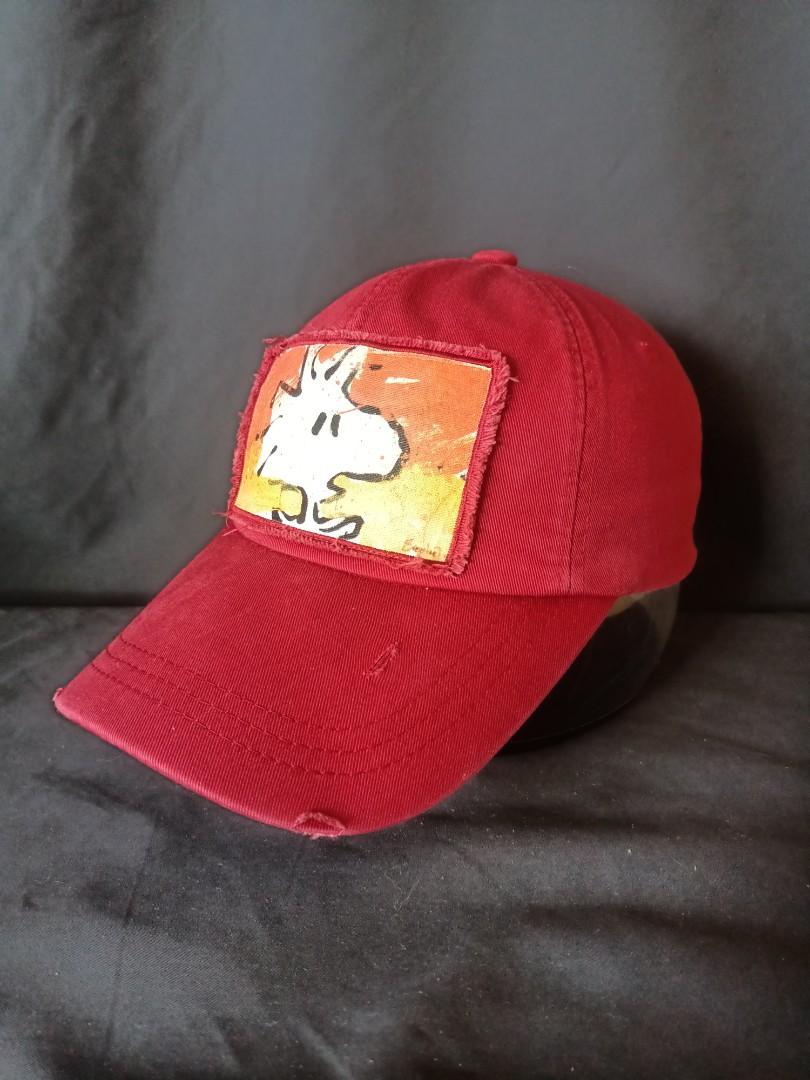 Snoopy cap, Fesyen Pria, Aksesoris, Topi di Carousell
