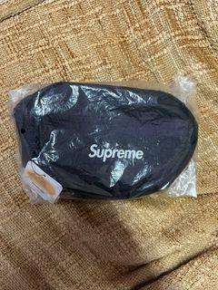 Supreme waist bag fw18, Everything Else, Others on Carousell