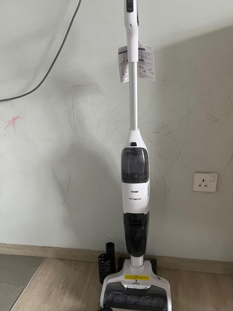 Tineco iFloor Cordless (almost new), TV & Home Appliances, Vacuum