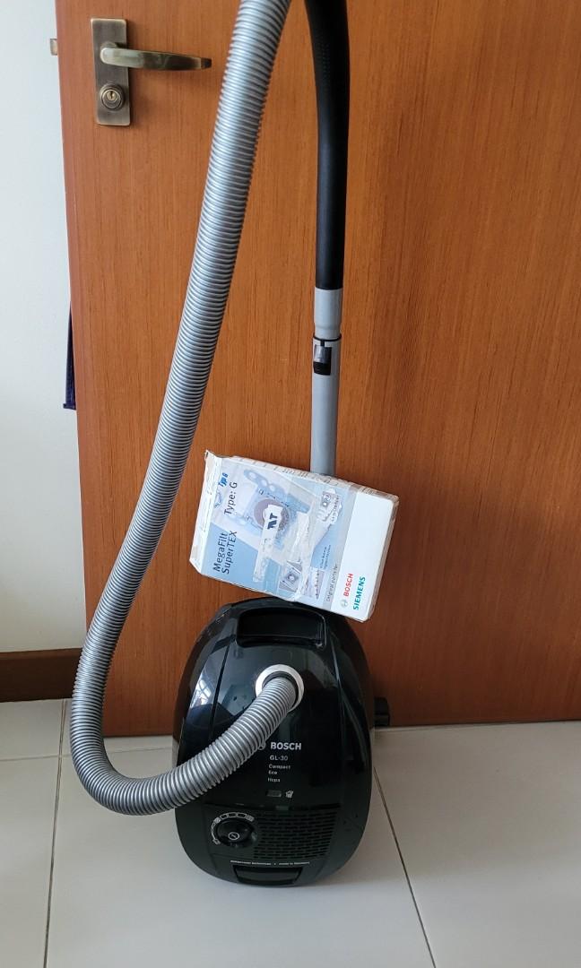 Vacuum cleaner bosch, TV & Home Appliances, Vacuum Cleaner