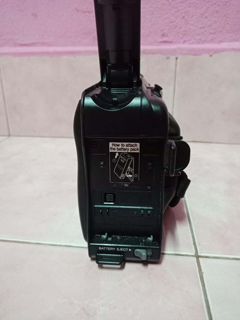 VINTAGE PANASONIC RX1 CAMCORDER, Photography, Video Cameras on Carousell