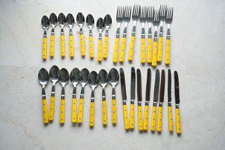 Yellow flatware cutlery set 32 pieces