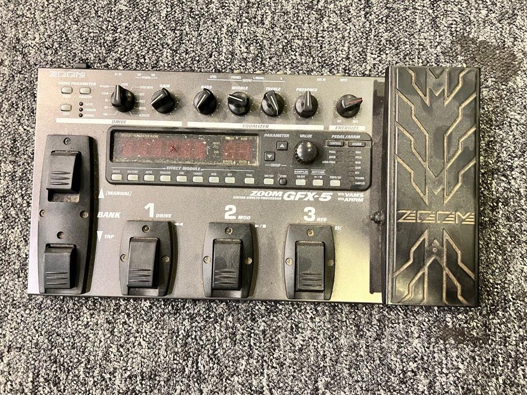 ZOOM guitar effects processor, Hobbies & Toys, Music & Media, Music