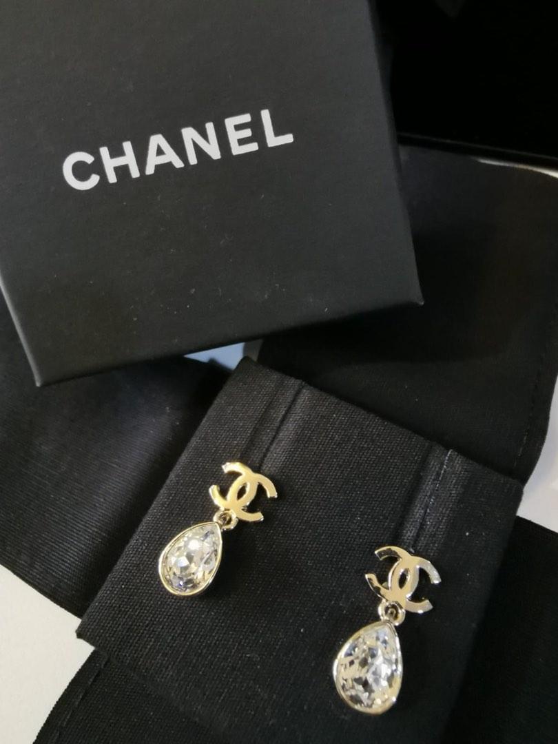 Genuine chanel top earrings