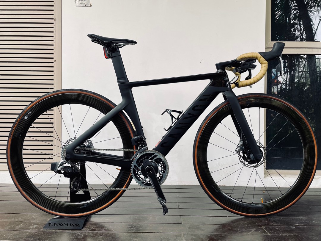 Canyon top aeroad xs