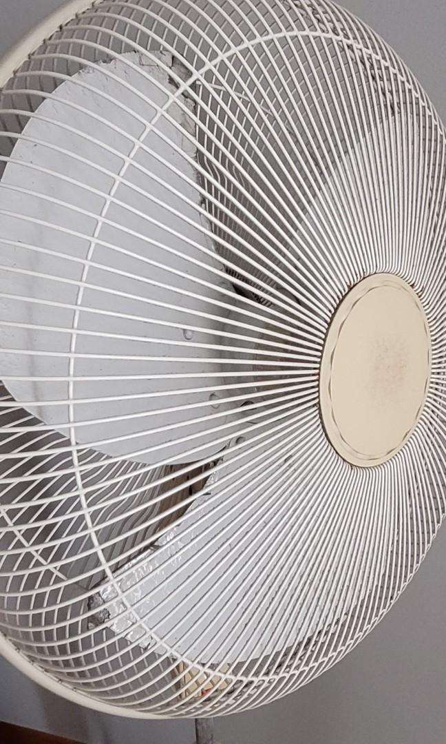 2 x KDK floor standing fans, Furniture & Home Living, Lighting & Fans