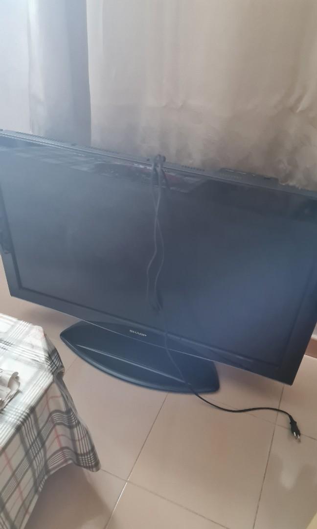 42 inch Sharp TV, TV & Home Appliances, TV & Entertainment, TV on Carousell