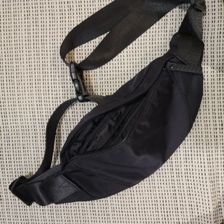 由 Quendom (刊登 ID 1183869544，圖片 1) 提交，位於 的 (類別：)，說明：。