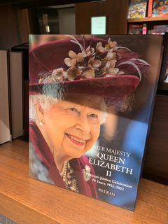 （分類：）位於 。 由 Godsavethequeen 提交（商品編號 1183841858，圖片 1）。簡介： 。