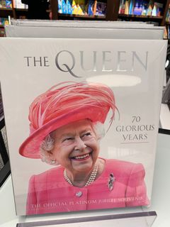 （分類：）位於 。 由 Godsavethequeen 提交（商品編號 1183842426，圖片 1）。簡介： 。