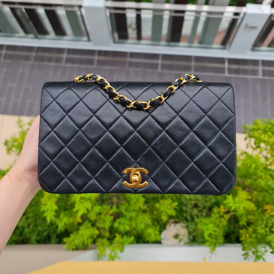 🖤 [SOLD] VINTAGE CHANEL BLACK 20CM MINI SQUARE CLASSIC FLAP BAG