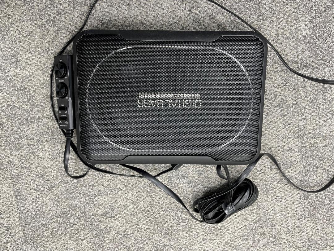 Alpine Power Amps and Pioneer Subwoofer for car, Audio, Soundbars