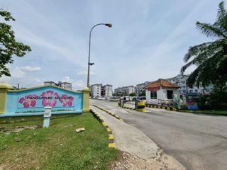 (Category: ) located in . Submitted by azbaaziz (Listing ID 1183785192, Image 1). Description: .