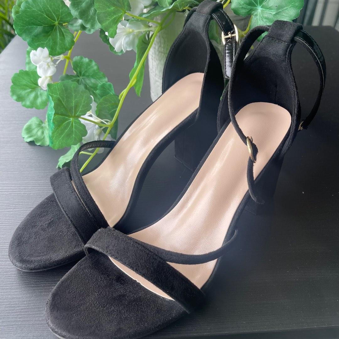 Chunky strap heels top
