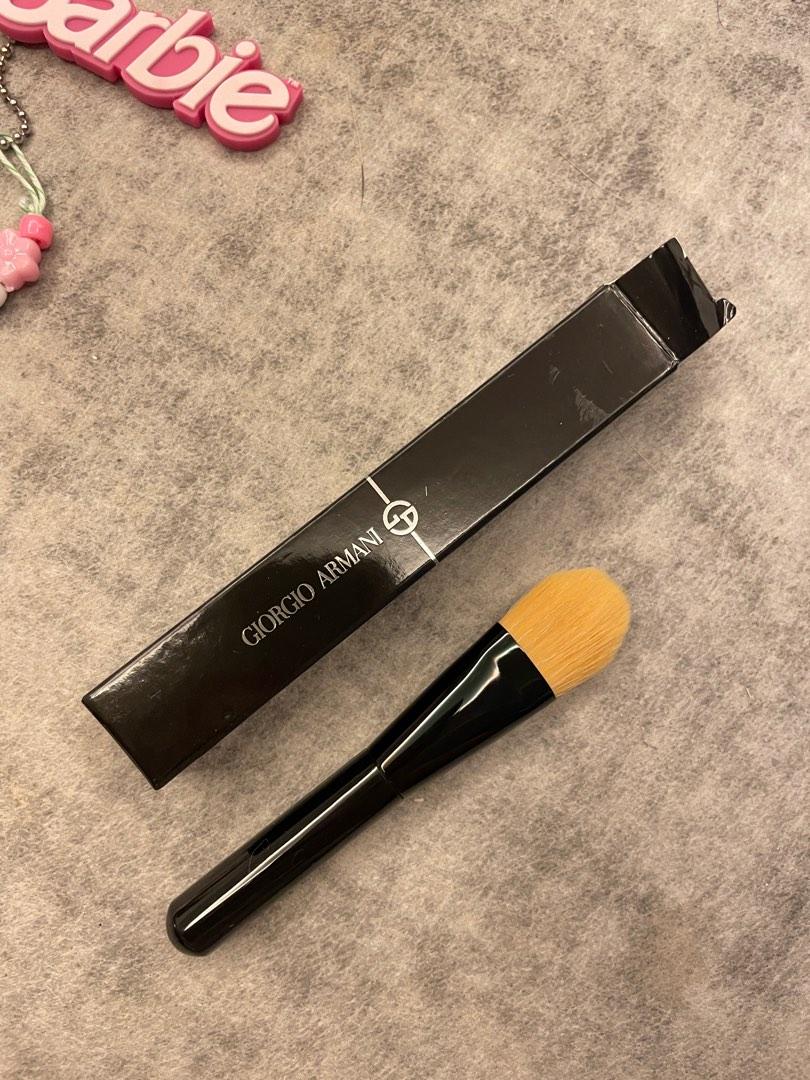 Armani foundation brush, Beauty & Personal Care, Face, Makeup on Carousell