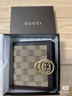 Authentic gucci wallet, purchased in 2020