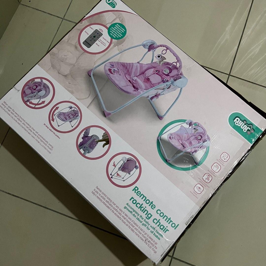 Auto baby swing rocker, Babies & Kids, Infant Playtime on Carousell