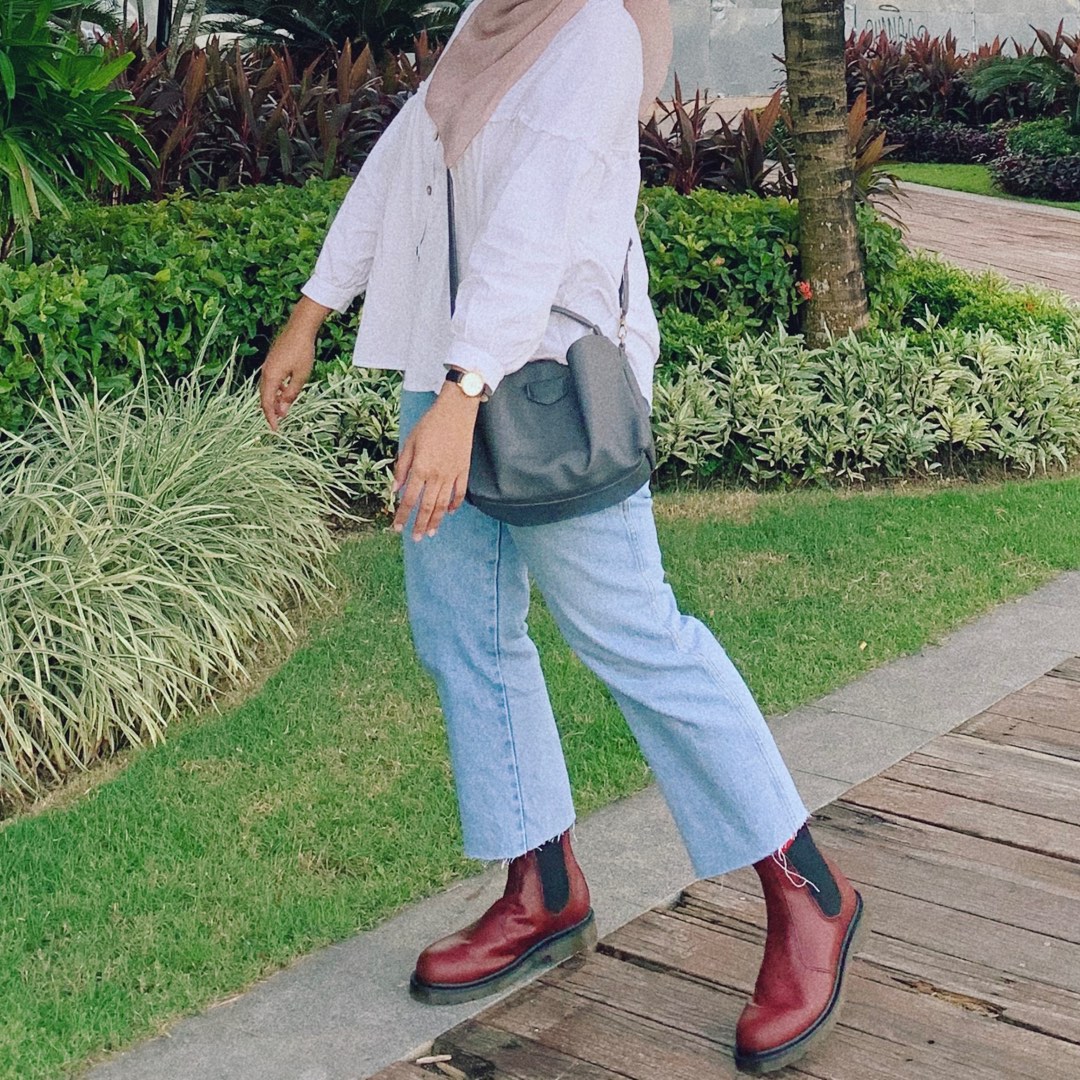 baggy-jeans-women-s-fashion-bottoms-jeans-leggings-on-carousell