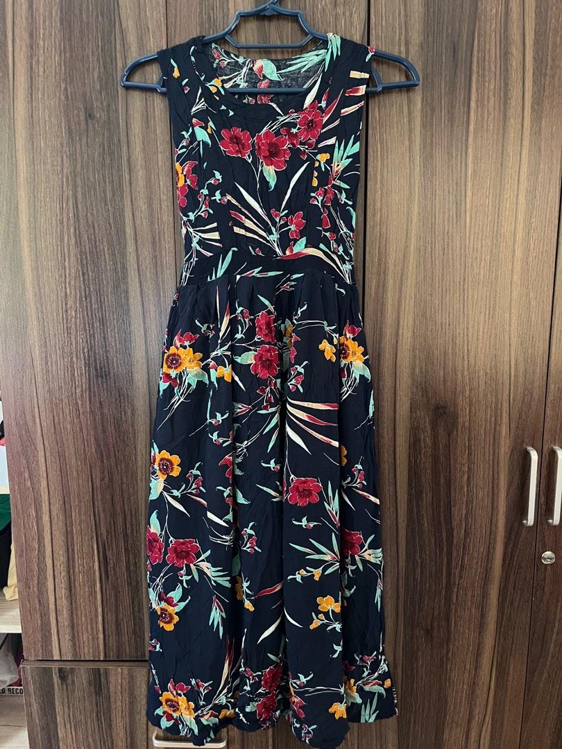 Bangkok Midi Summer Dress (Category: Dresses) located in General Trias. Submitted by ClosetCleanup (Listing ID 1183742439, Image 1). Description: Cotton. Breathable fabric with skirt lining. EUC. No issue. Used 2-3x only during my preggy period. Bought from a boutique that sells BANGKOK clothes. Perfect for summer getaways..