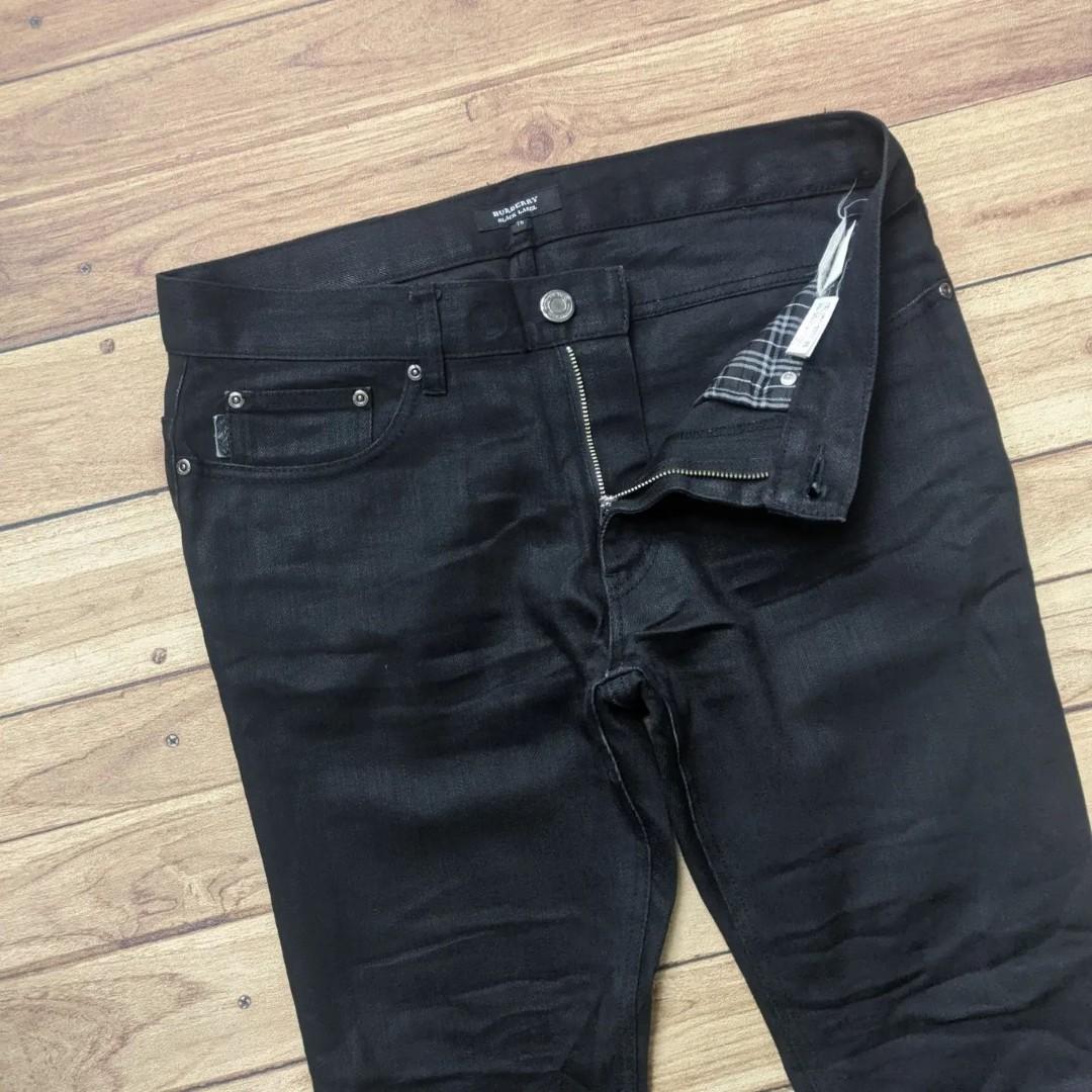Burberry black label, Fesyen Pria, Pakaian , Bawahan di Carousell