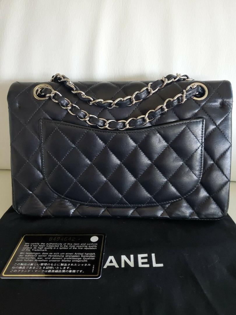 Chanel Black Small Classic Double Flap Bag SHW Lambskin (Category: Bags & Wallets) located in Brossard. Submitted by isaacbelgaer (Listing ID 1183811950, Image 2). Description: Chanel Black Small Classic Double Flap Bag SHW Lambskin.