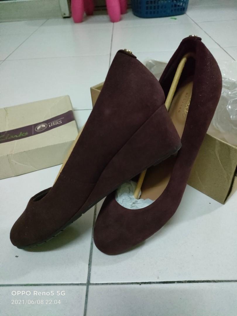 Clarks vendra bloom shop