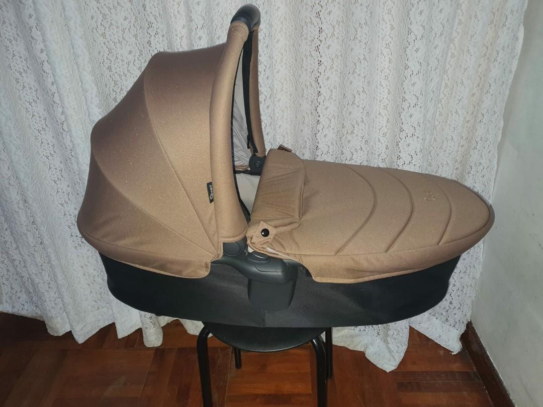 EGG Quail Carrycot Babies Kids Going Out Strollers on Carousell