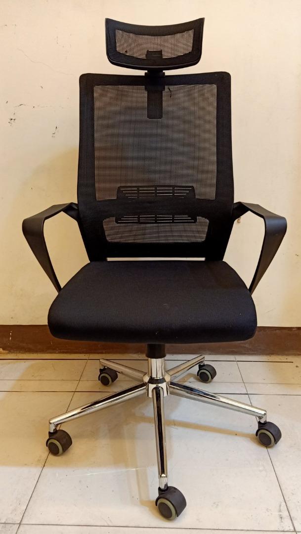 Executive Mesh Chair with Head Rest Office Furniture Partition