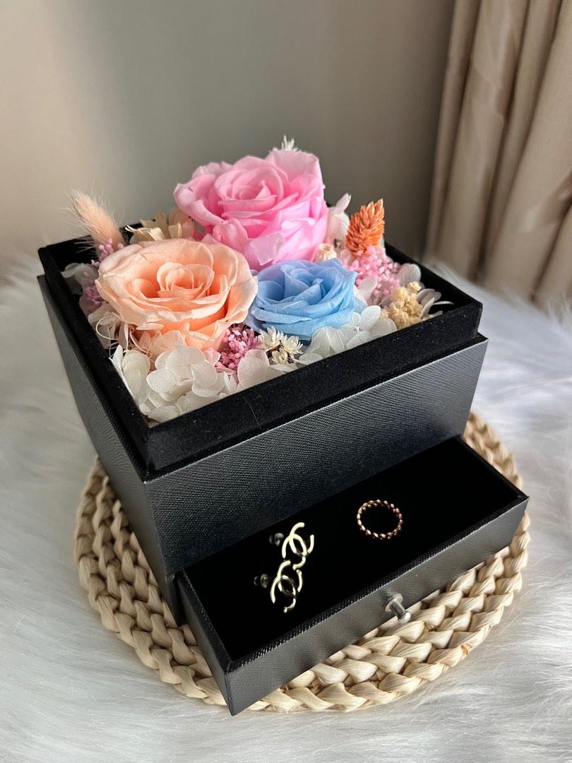 Flower Jewellery Box Preserved flowers, Hobbies & Toys, Stationery