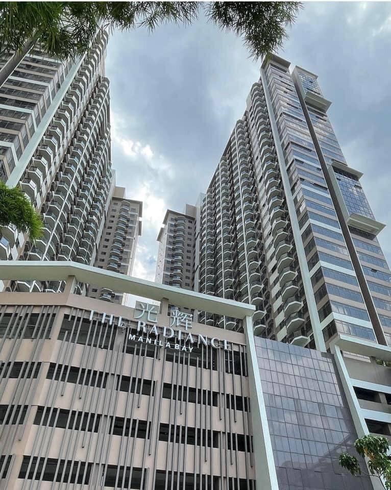 3 BEDROOM CONDO FOR SALE AT RADIANCE MANILA BAY,NEAR MOA PASAY CITY