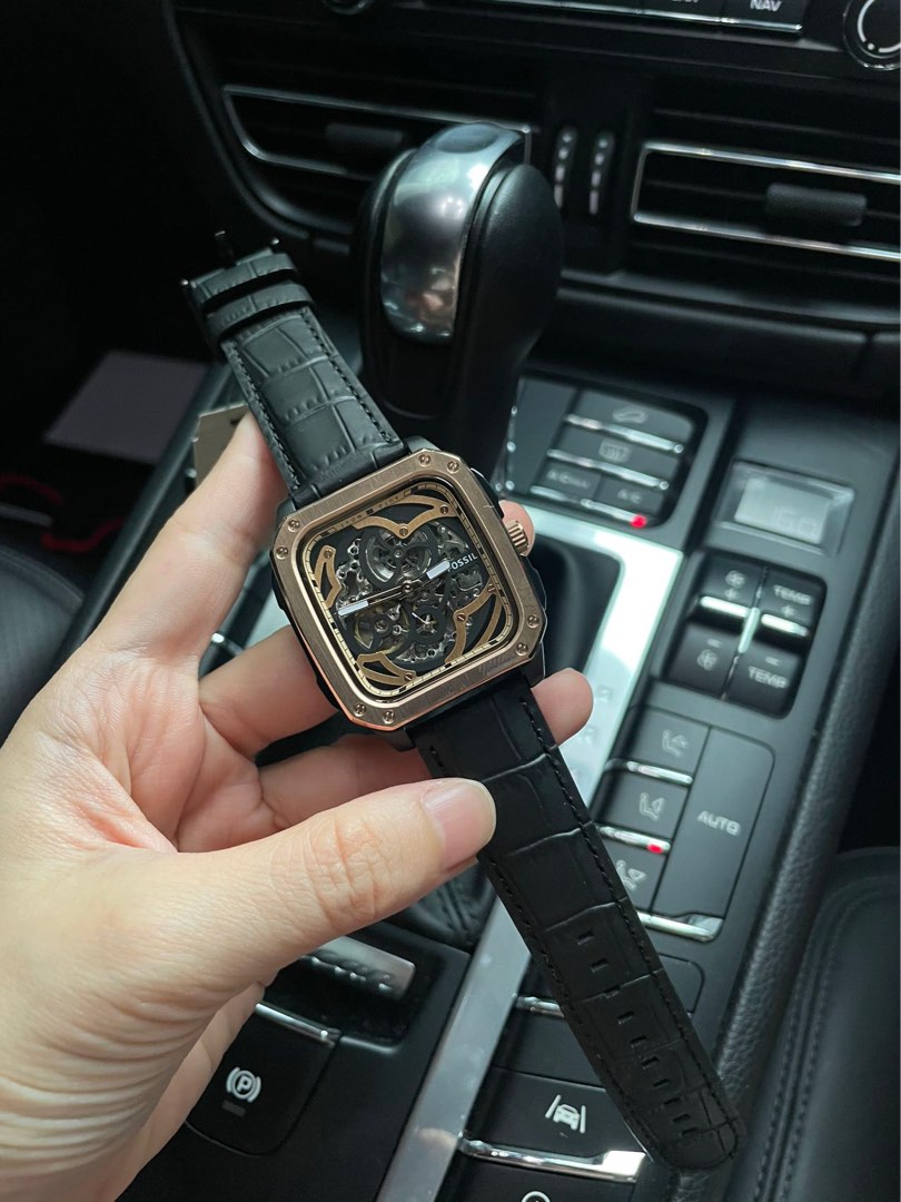 FOSSIL, Luxury, Watches on Carousell