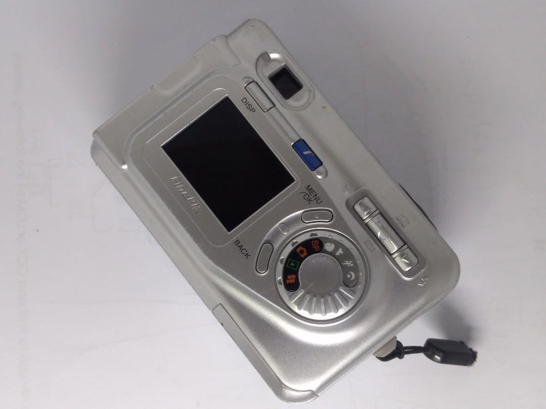 *Fujifilm Finepix A310 with card, Photography, Cameras on Carousell