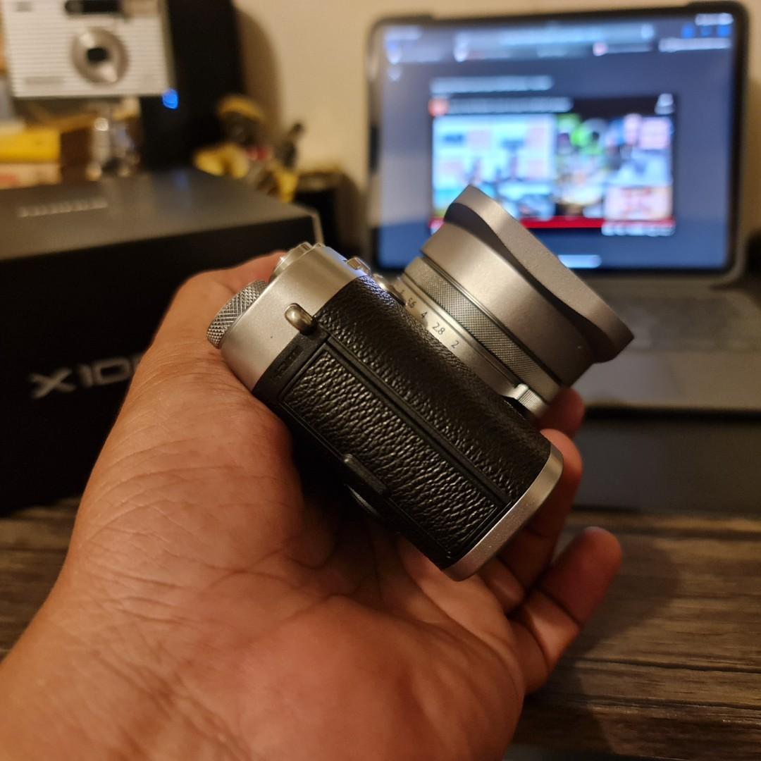 Fujifilm X100F 24MP Rangefinder Style Mirrorless Camera, Photography