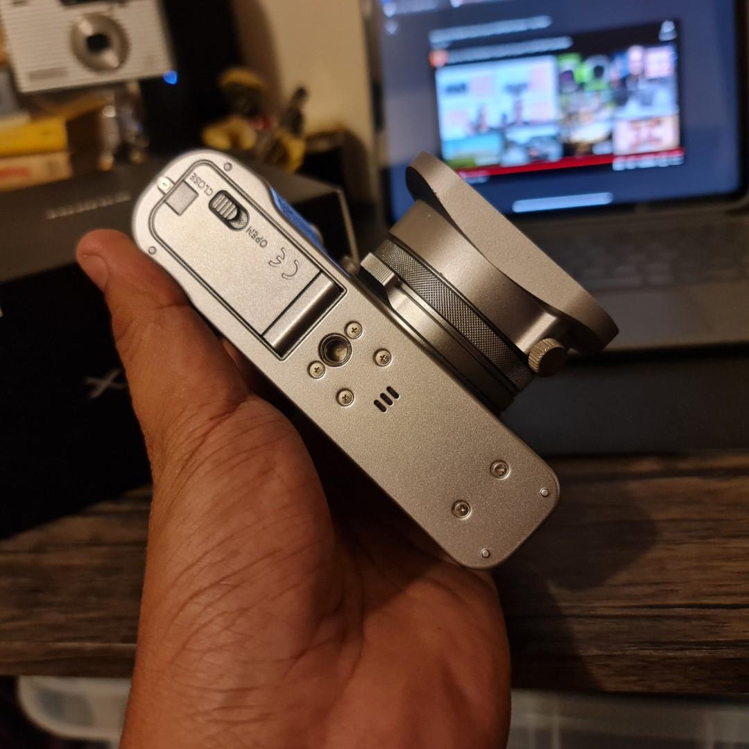 Fujifilm X100F 24MP Rangefinder Style Mirrorless Camera, Photography