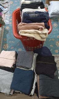 (Category: ) located in . Submitted by RM10_SWEATSHIRTHOODIE (Listing ID 1183851690, Image 1). Description: .