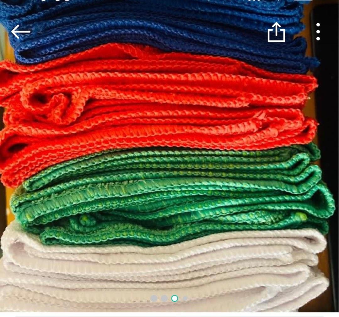 Imported micro fiber towel (Category: Bedding & Towels) located in Quezon City. Submitted by mrjun07 (Listing ID 1183836363, Image 2). Description: Imported micro fiber towels 12 pcs assorted colors 3-blue/3-red/green/3 white Size 16-19 inches 80 polyester/ 20 poly mode Location : kamuning /EDSA Quezon City Delivery thru grab or lalamove co buyer.