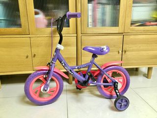 (Category: ) located in . Submitted by yuelyxia (Listing ID 1183810933, Image 1). Description: .