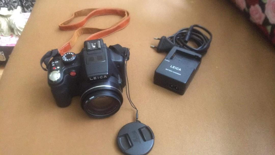 Leica V-Lux 2 Camera, Photography, Cameras on Carousell