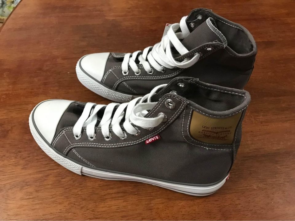 Levis Hamilton Buck High cut canvas shoes size  US, Men's Fashion,  Footwear, Sneakers on Carousell