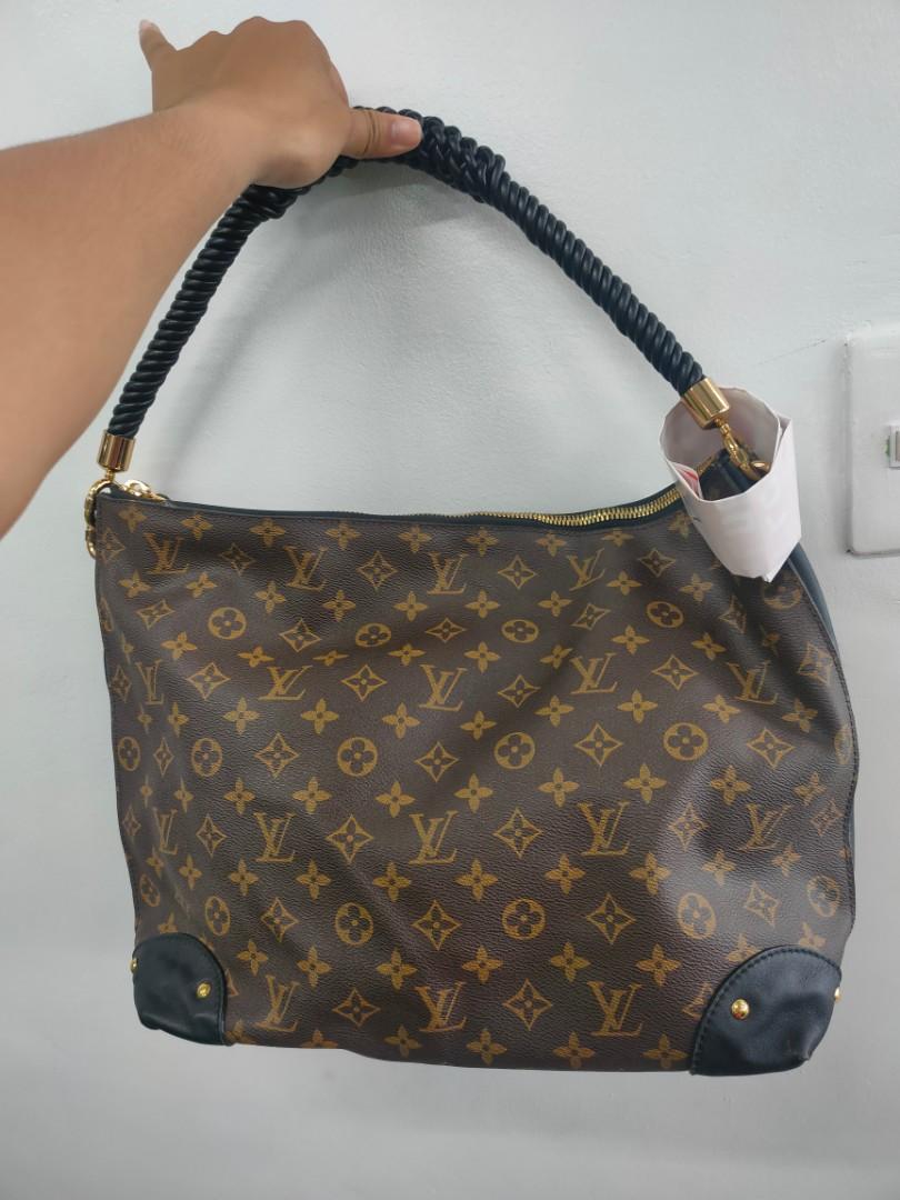 M44130 Louis Vuitton 2017 Premium Monogram Canvas Triangle Softy Handbag