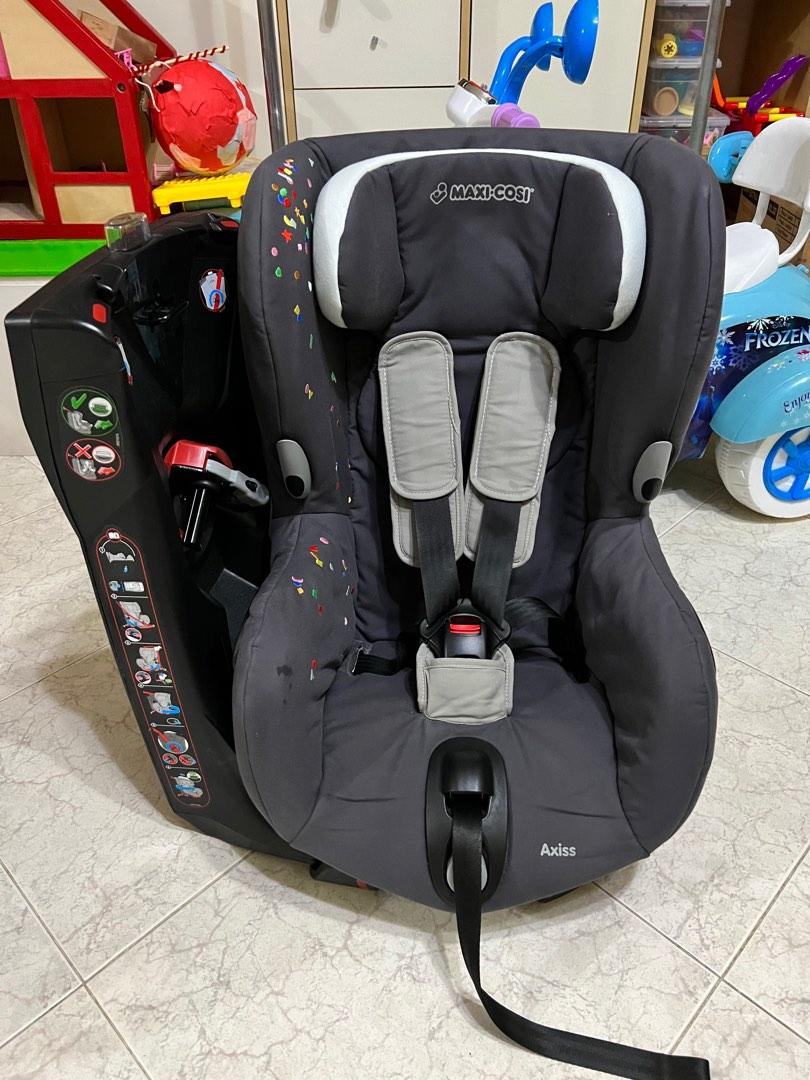 Maxi Cosi Axiss swivel car seat