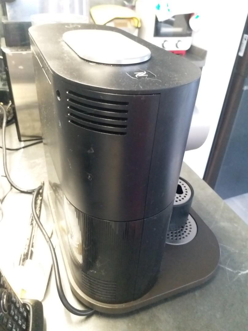 Nespresso machines which can adjust size and water temperature, 家庭電器